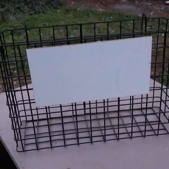 Metal Hanging Wire Rail/Office/Cupboard Basket - Picture 1 of 4